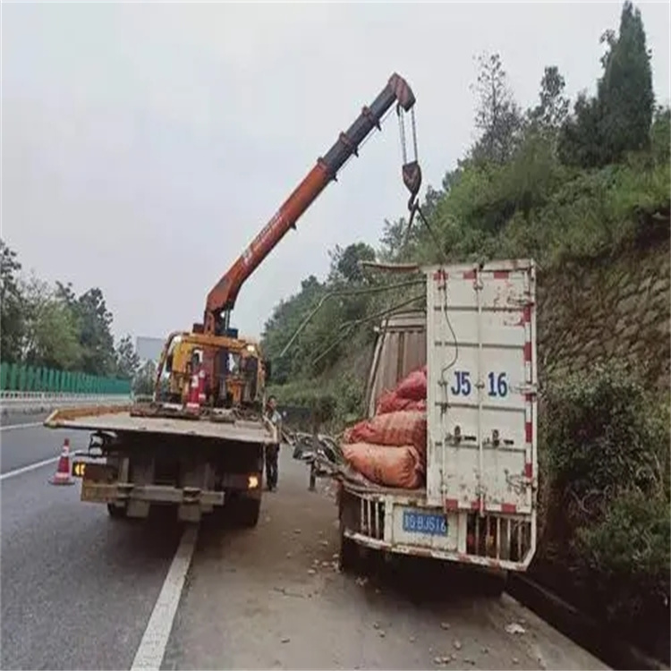 义乌了解道路救援吊车费用的细节与影响因素